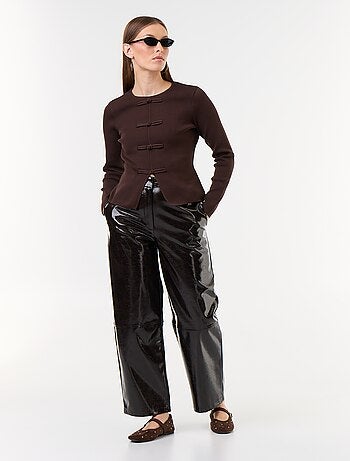 Pull avec détails mandarins
