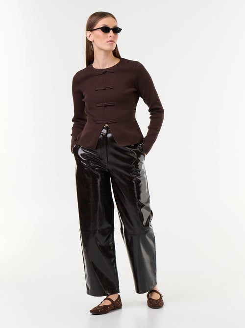Pull avec détails mandarins - Kiabi Pull avec détails mandarins - Kiabi