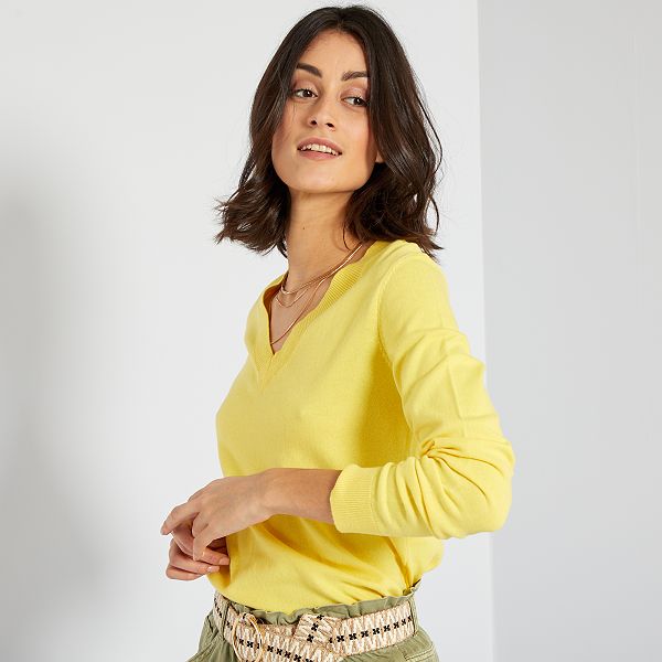 Pull jaune col v Clearance