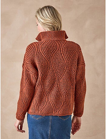 Pull camionneur fantaisie et bonnet