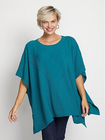 Pull cape en maille reliefée