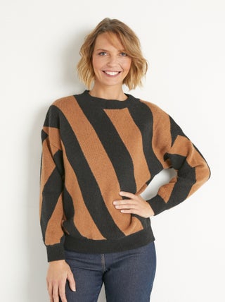 Pull chaud col rond motif lignes