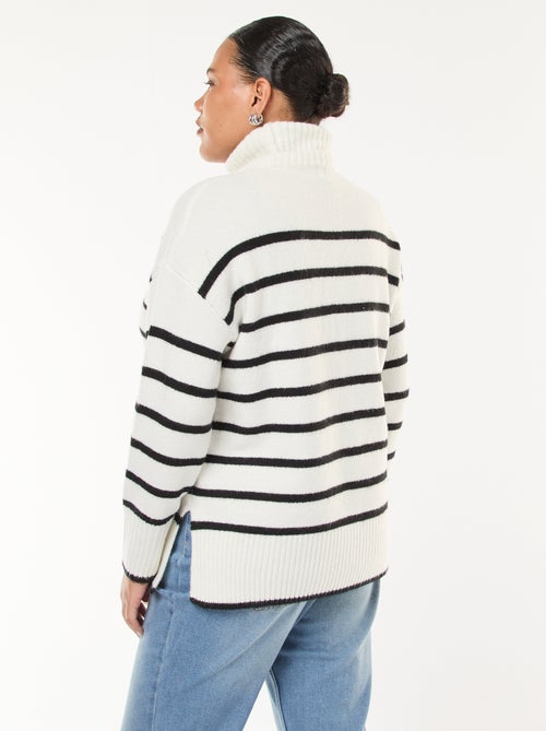 Pull chaud col roulé avec fentes à la base - Kiabi