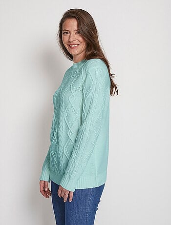 Pull chaud court col montant torsades