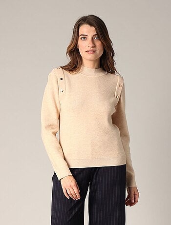 Pull col montant avec détails de boutons fantaisie 'Deeluxe'