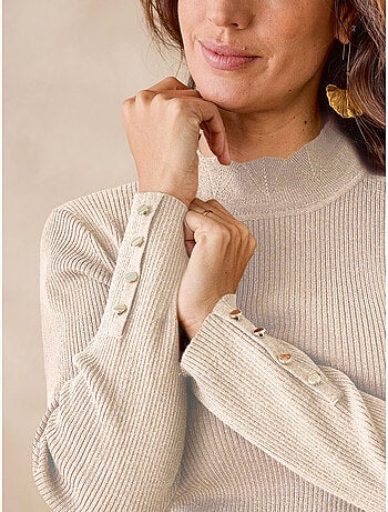 Pull col montant finitions écailles