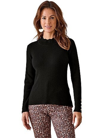 Pull col montant finitions écailles