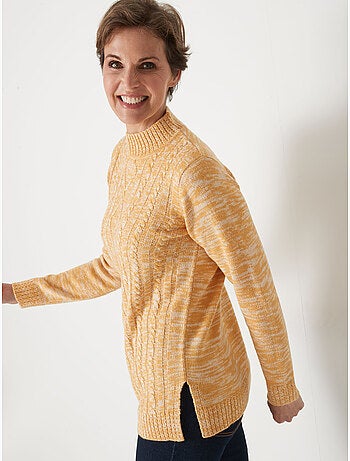 Pull col montant maille torsadée