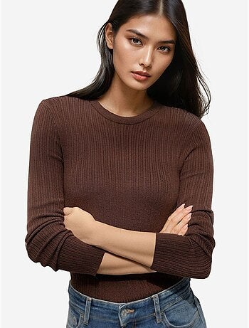 Pull col rond en maille ajustée