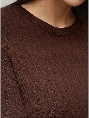 Pull col rond en maille ajustée