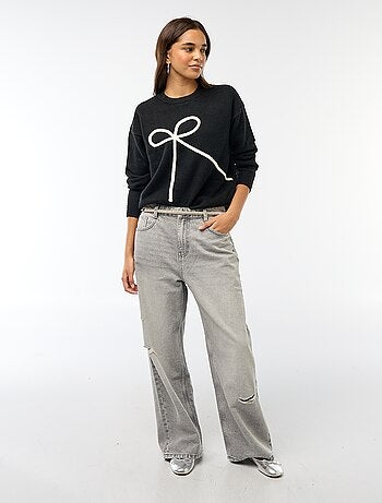 Pull col rond gros nœud cousu