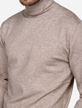 Pull col roulé