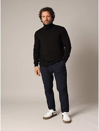 Pull col roulé en maille fine, coupe ajustée 'Deeluxe'