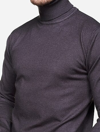 Pull col roulé