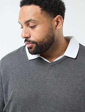 Pull col V en maille fine jauge
