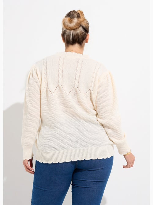 Pull col V maille fantaisie et sequins - AFIBEL - Kiabi Pull col V maille fantaisie et sequins - AFIBEL - Kiabi
