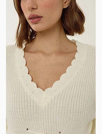 Pull col v tranché avec détails noués hiccup