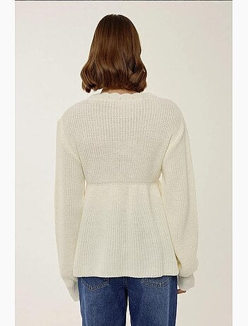 Pull col v tranché avec détails noués hiccup