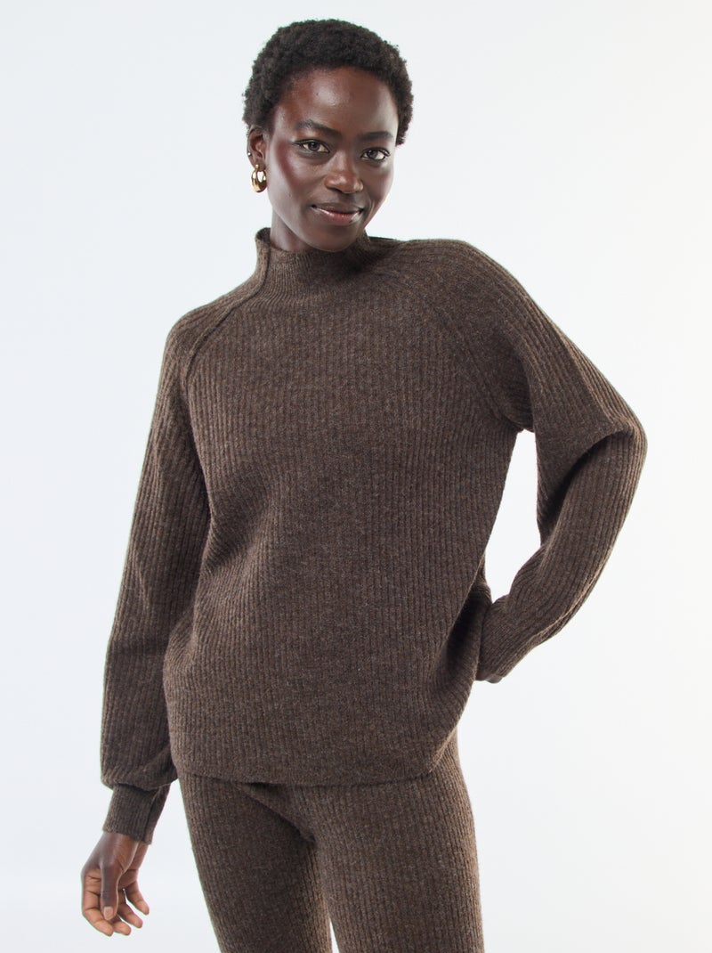 Pull côtelé manches longues et col montant Marron - Kiabi
