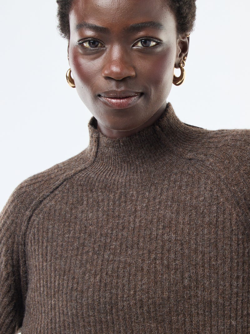 Pull côtelé manches longues et col montant Marron - Kiabi
