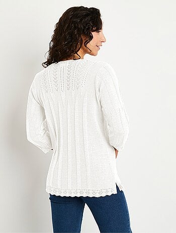 Pull court ajouré col rond