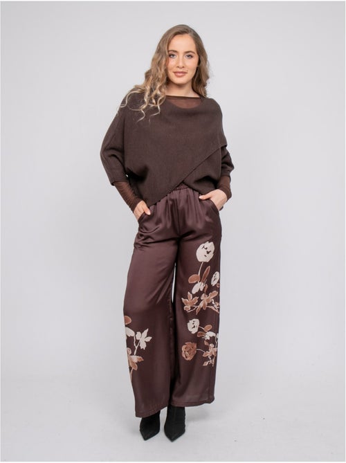 Pull court base croisée et manches chauve-souris kendy - Kiabi Pull court base croisée et manches chauve-souris kendy - Kiabi