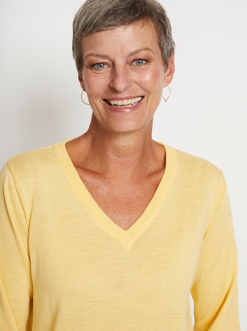 Pull court col V avec laine mérinos - Afibel - Kiabi