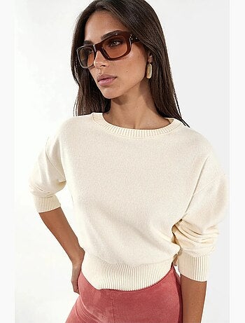 Pull court femme à col rond et côtes busem