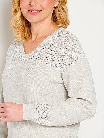Pull court irisé doux col V manches longues