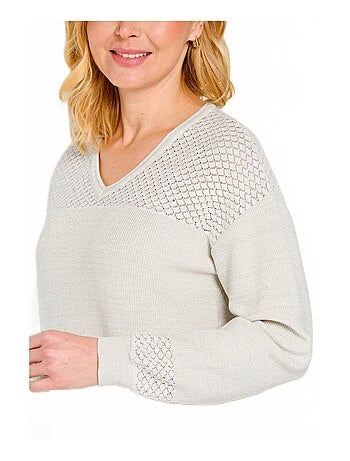 Pull court irisé doux col V manches longues