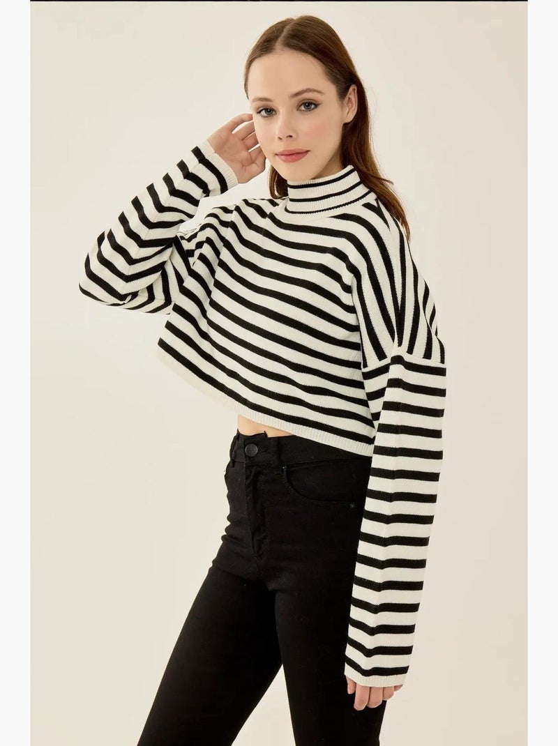 Pull court oversize à rayures et col roulé hiccup Noir - Kiabi