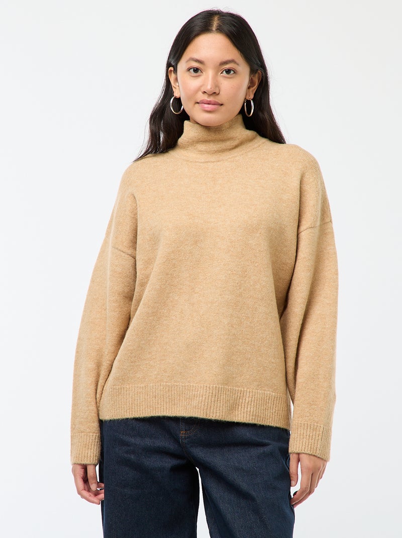 Pull doux avec fente bijou au dos Beige - Kiabi