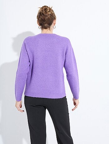 Pull doux col rond avec strass et sequins