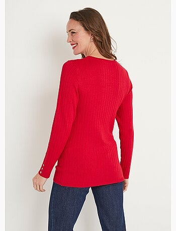 Pull doux côtelé court col rond côtes plates