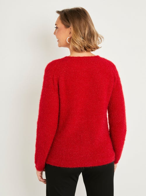 Pull doux maille poilue col rond perlé ajouré - Kiabi