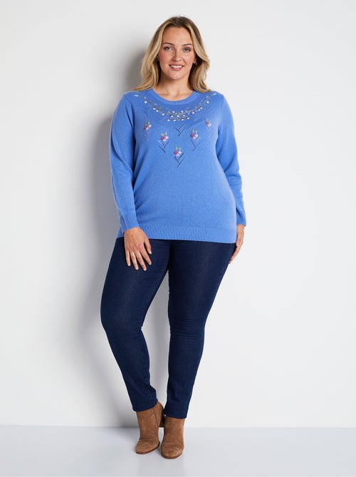 Pull doux uni brodé ajouré col rond - Afibel - Kiabi