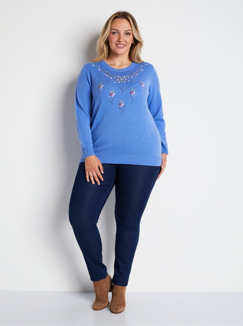 Pull doux uni brodé ajouré col rond - Afibel Bleu - Kiabi