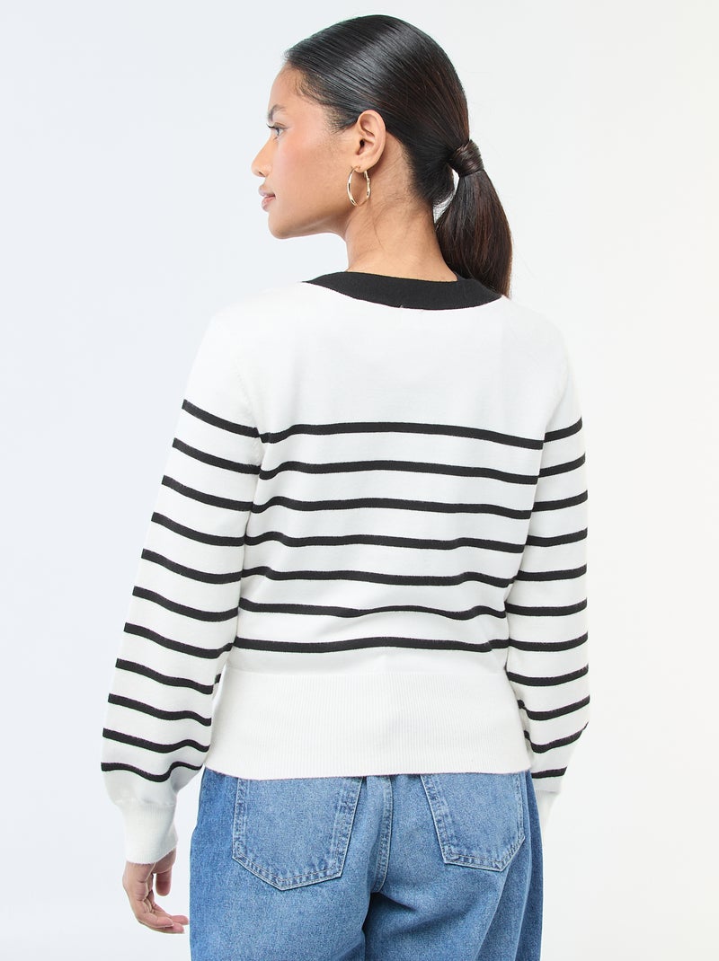 Pull effet gilet cache-coeur avec bouton doré Blanc/noir - Kiabi