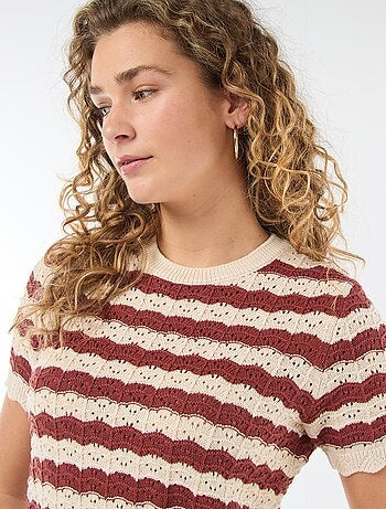 Pull en crochet à manches courtes