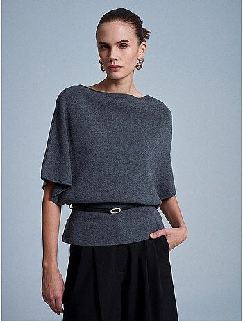 Pull en maille à col bateau et ceinture dilvin