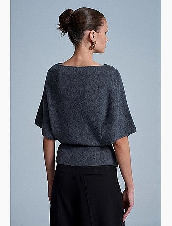 Pull en maille à col bateau et ceinture dilvin