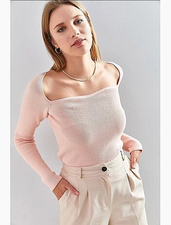 Pull en maille à col carré lucci