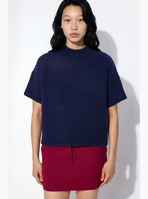 Pull en maille à col rond et coupe décontractée hiccup - Kiabi Pull en maille à col rond et coupe décontractée hiccup - Kiabi