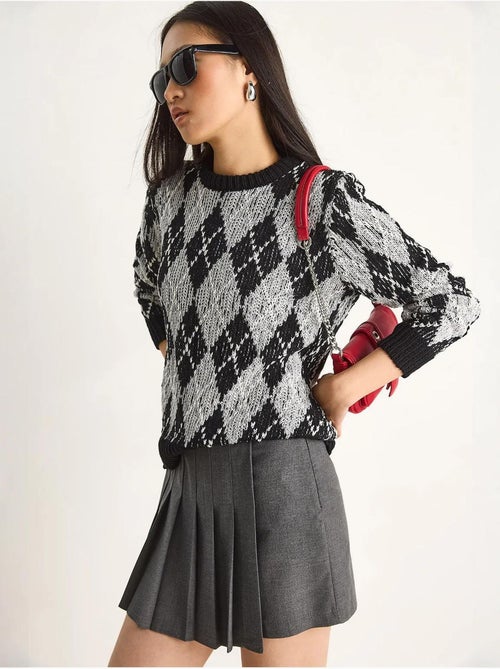 Pull en maille à col rond pour femme , motif losanges lucci - Kiabi Pull en maille à col rond pour femme , motif losanges lucci - Kiabi