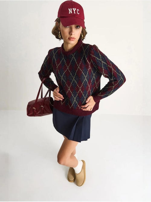 Pull en maille à col rond pour femme , motif losanges lucci - Kiabi Pull en maille à col rond pour femme , motif losanges lucci - Kiabi