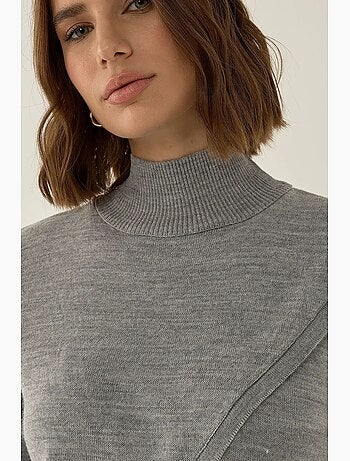 Pull en maille à col roulé asymétrique hiccup