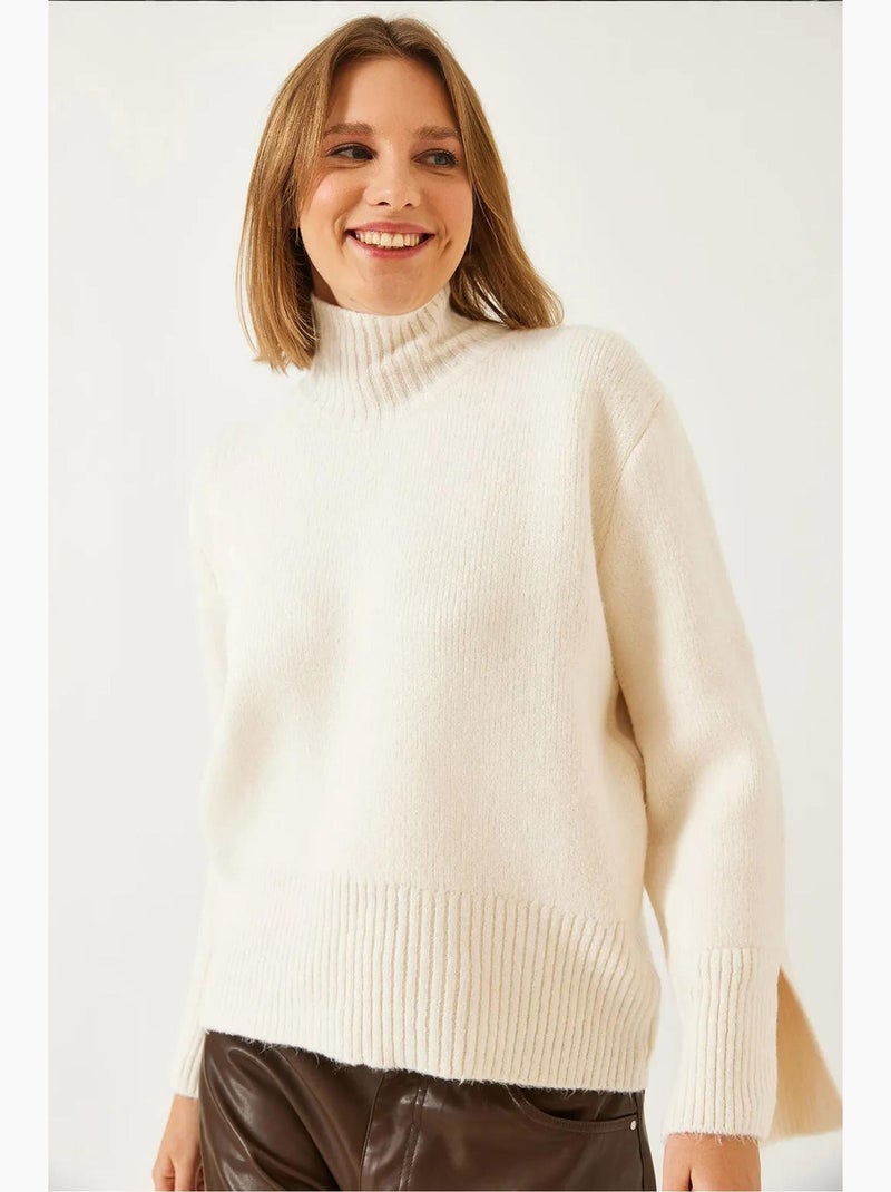 Pull en maille à manches fendues lucci Blanc cassé - Kiabi