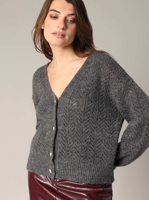 Pull en maille ajourée avec boutons nacrés
 'Deeluxe' - Kiabi