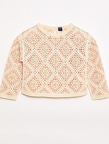 Pull en maille ajourée avec broderies fleurs