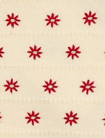 Pull en maille avec broderies